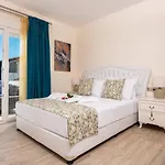 Stratos Deluxe Apartamento