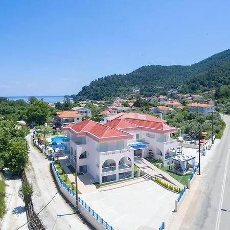 Stratos Deluxe Skala Potamia