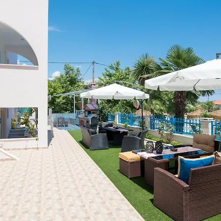 Stratos Deluxe Apartment