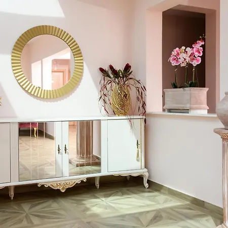 Stratos Deluxe Apartment